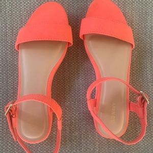 Old navy wedge sandals